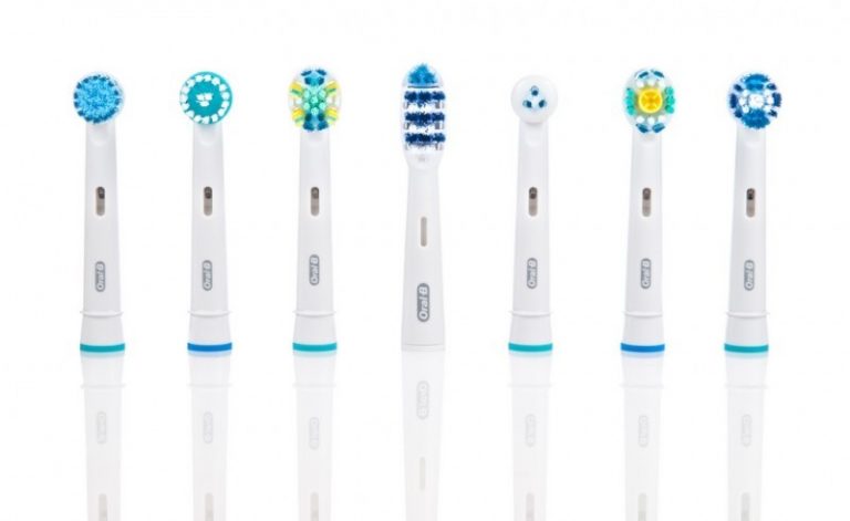 4 Mistakes You are Making While Using An Electric Toothbrush